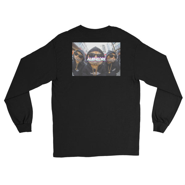 Black long-sleeve shirt with a graphic of two people and 'ALIENCORE' branding on the back.